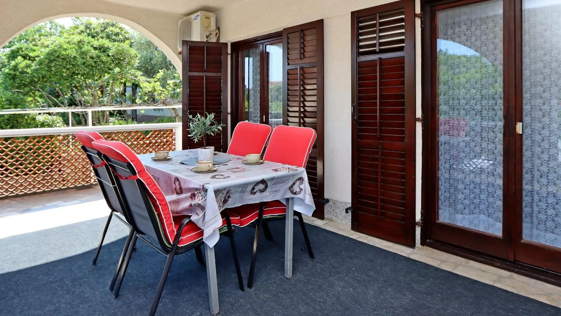 Apartment Apartmani Marija Krk Town Croatia